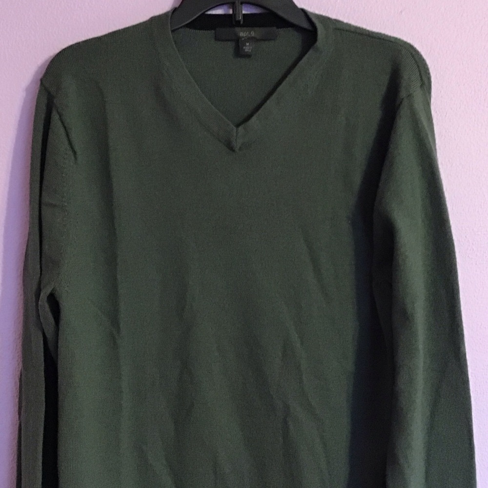 Apt 9 100% Soft Merino Wool V-Neck Long Sleeves Pullover Sweater Men's Medium